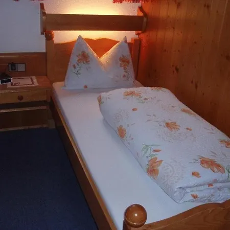 Guest house Gastehaus Weilerhof 2*